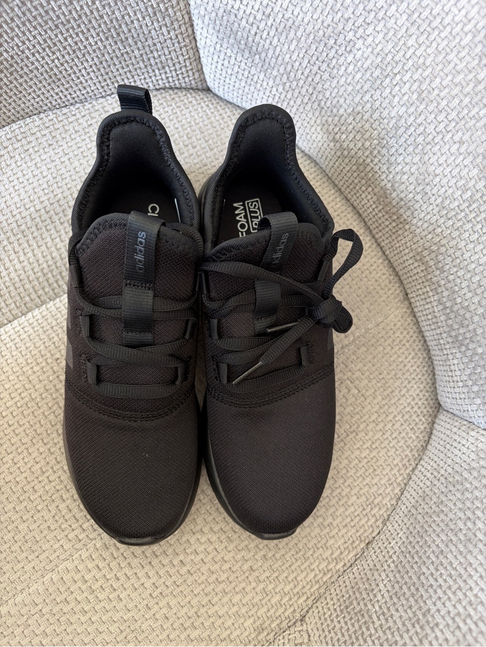 adidas Black Lightweight Slip-On Running Shoes cloudfo size 6.5 women’s
